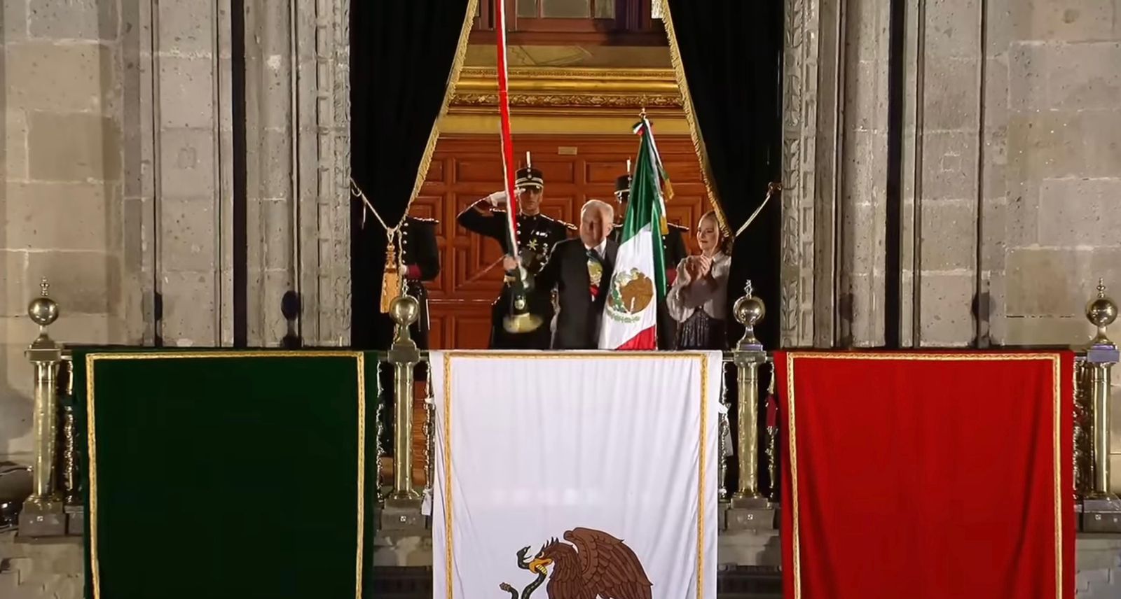 “Viva la Cuarta Transformación”: último grito de AMLO